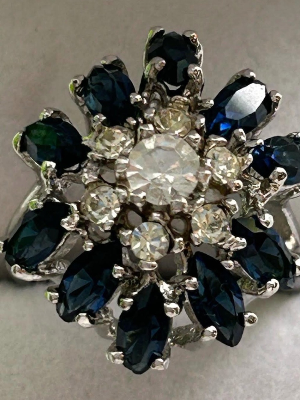 Vintage Floral Cluster Sapphire/Crystal SparklyRhinestone Cocktail Ring 18KT HGE